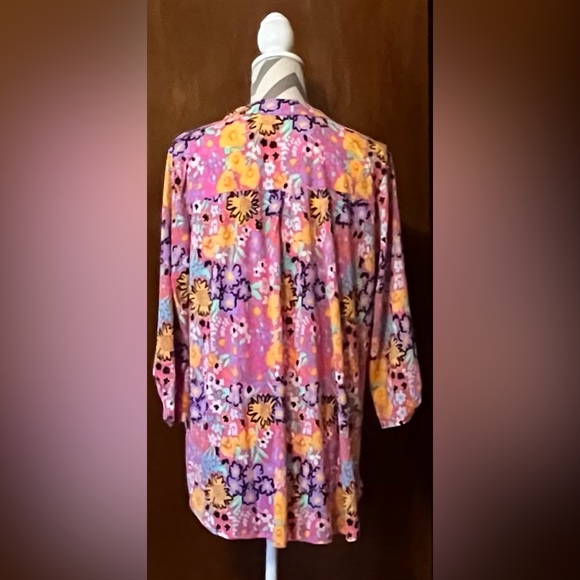 NWT Dear Scarlett Lizzy 3/4 Sleeve Top - Picture 2 of 4